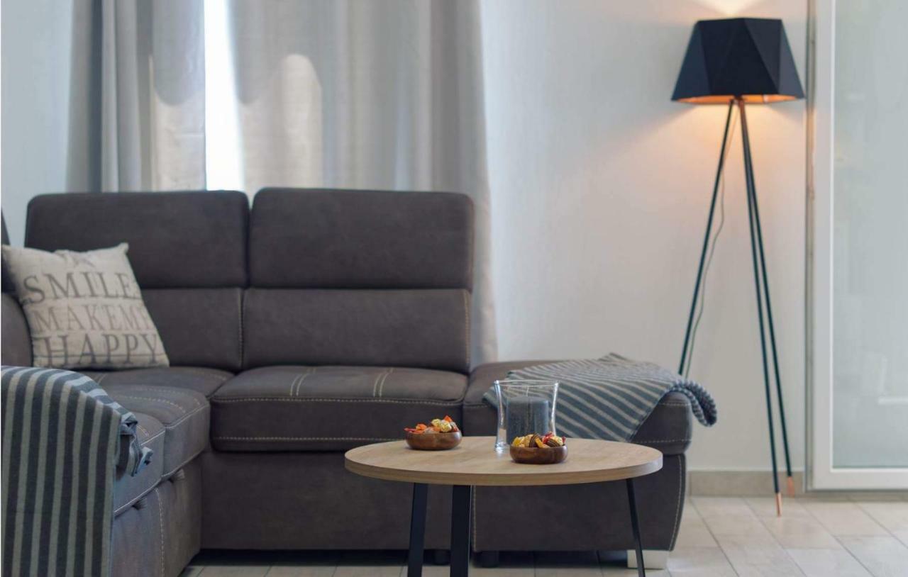 Apartment Rubix Pula Buitenkant foto
